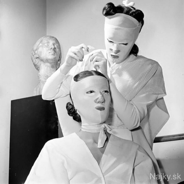 vintage-beauty-salon-equipment-10