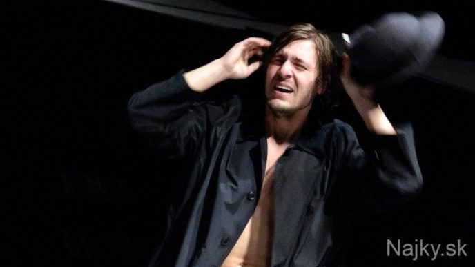 DIVADLO: Nová dráma/ New drama 2011