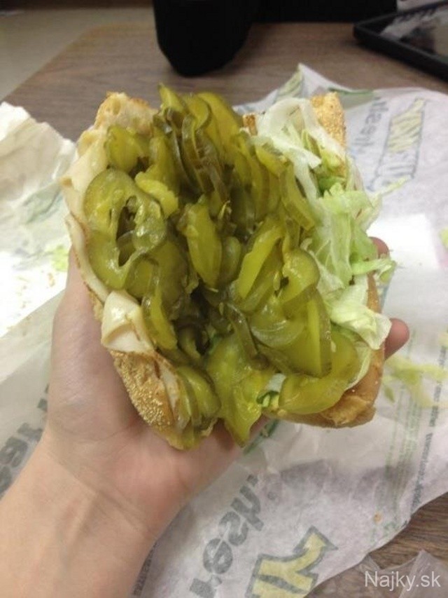subway-went-above-and-beyond-one-customers-request-for-extra-pickles_zps0a69e996