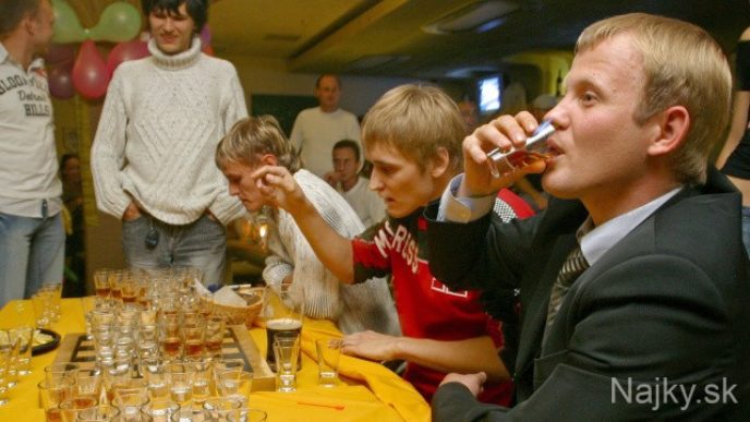 BELARUS "DRUNKEN" CHECKERS