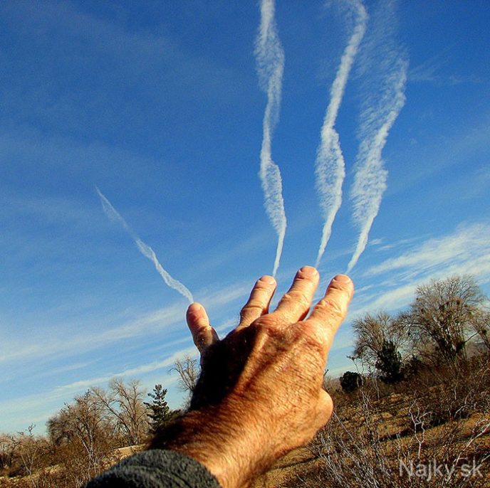 cloud-forced-perspective-optical-illusions-5