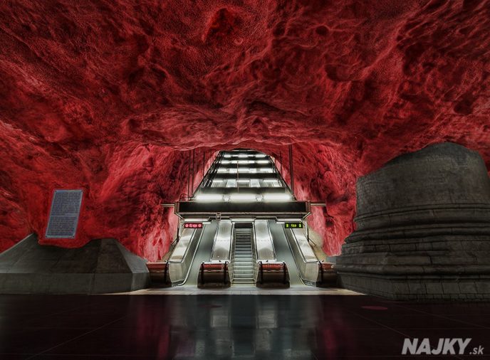 Most-Impressive-Subway-Stations-In-The-World4__880