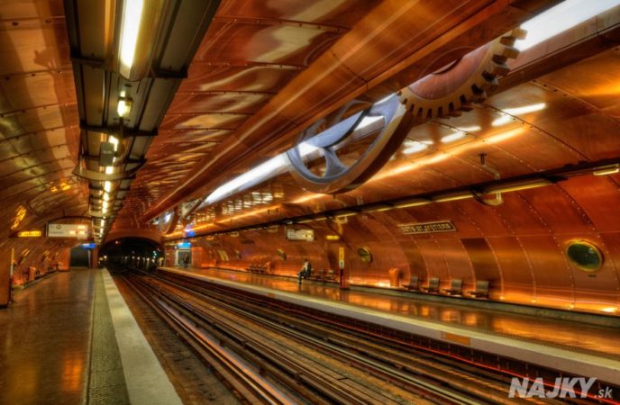 impressive-metro-subway-underground-stations-40__880