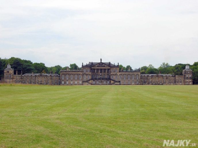 welcome-to-the-esteemed-wentworth-woodhouse-it-is-twice-the-size-of-the-buckingham-palace-and-once-employed-a-staff-of-over-1000