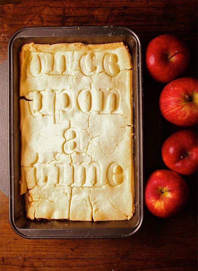 http://foodinliterature.com/gluten_free/2012/05/snow-white-once-upon-a-time-apple-tart.html