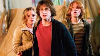 This photo provided by Warner Bros Entertainment shows actors Daniel Radcliffe as Harry Potter, center, Emma Watson as Hermione Granger, left, and Rupert Grint as Ron Weasley in a scene from "Harry Potter and the Goblet of Fire." The fourth film in the popular children&#039;s series has rung up the franchise&#039;s best-ever first-day DVD sales, 5 million copies the distributor said Thursday, March 9, 2006. The DVDs hit the market Tuesday. (AP Photo/Warner Bros., Entertainment)