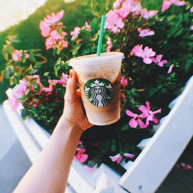 https://www.facebook.com/Starbucks/photos_stream