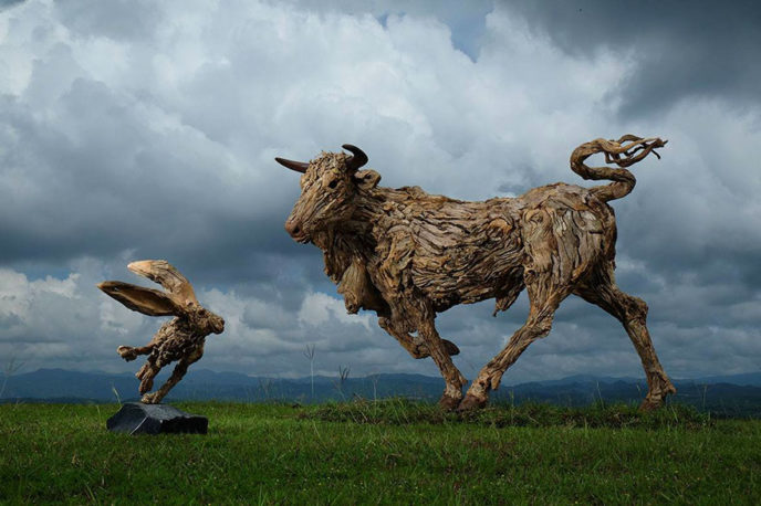 http://www.demilked.com/sculptures-driftwood-dragon-wyvern-james-doran-webb/