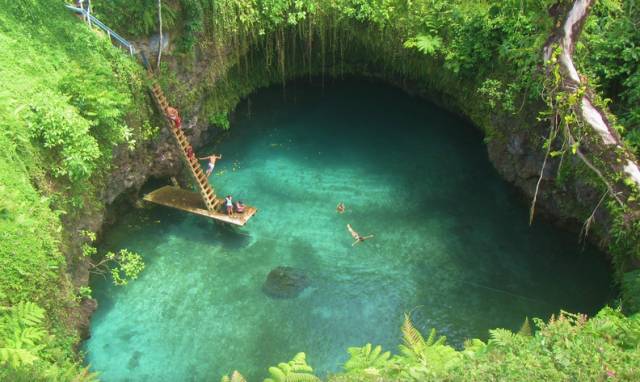 http://www.tripadvisor.com/Attraction_Review-g312869-d1178133-Reviews-To_Sua_Ocean_Trench-Lalomanu_Upolu.html