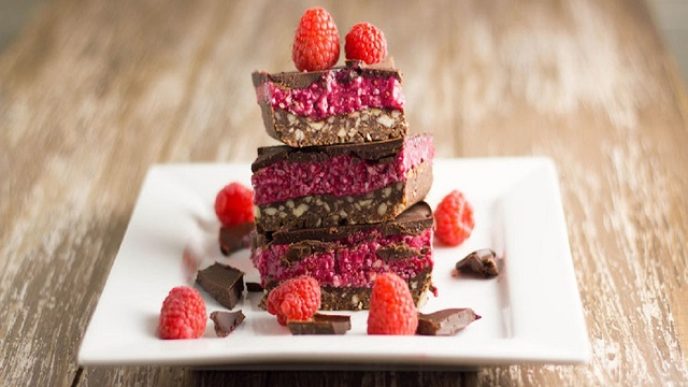 RawChocolateRaspberryBrownies-850x400