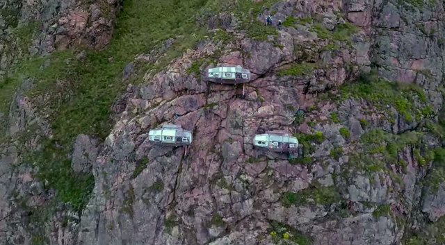 http://www.boredpanda.com/scary-see-through-suspended-pod-hotel-peru-sacred-valley/