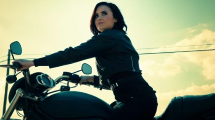 Demi Lovato_Confident