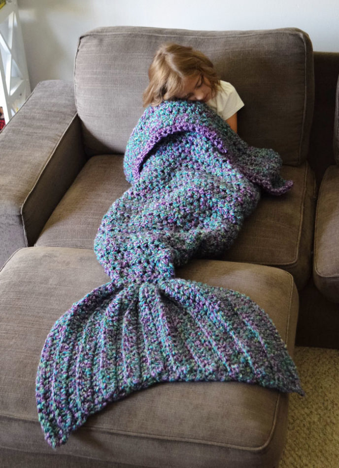 Crocheted mermaid tail blankets melanie campbell 3.jpg