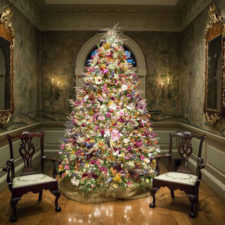 Floral christmas tree decorating ideas 26__605.jpg