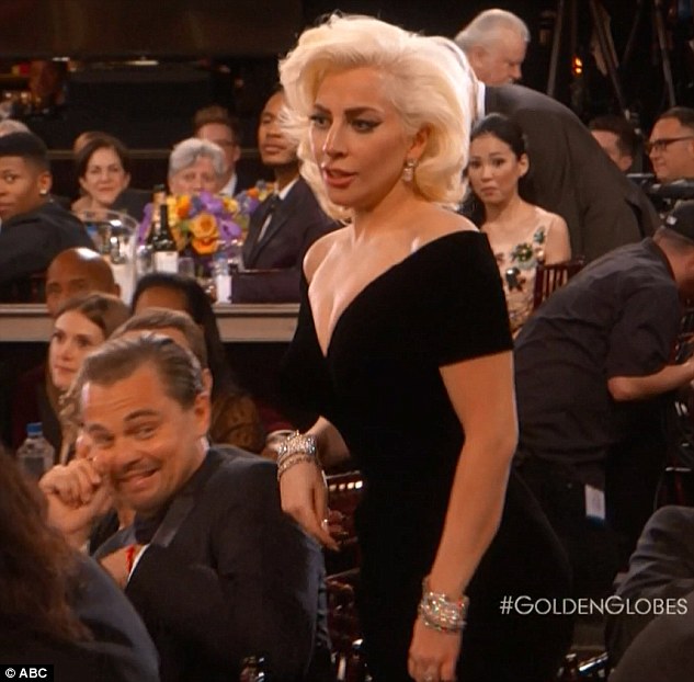 30045f7700000578 3393318 scared_while_gaga_didn_t_even_flinch_her_fellow_nominee_appeared m 37_1452498576557.jpg