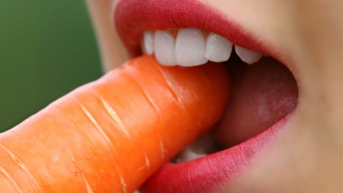 Teeth 1560353_640.jpg