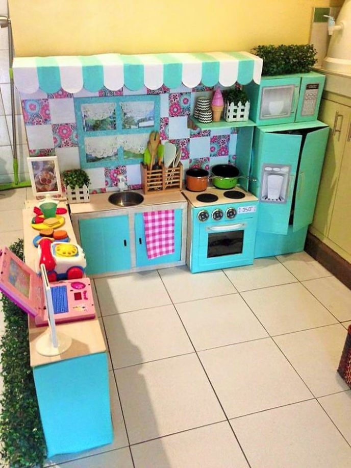 How to create a mini cardboard kitchen for you toddler 5__700.jpg