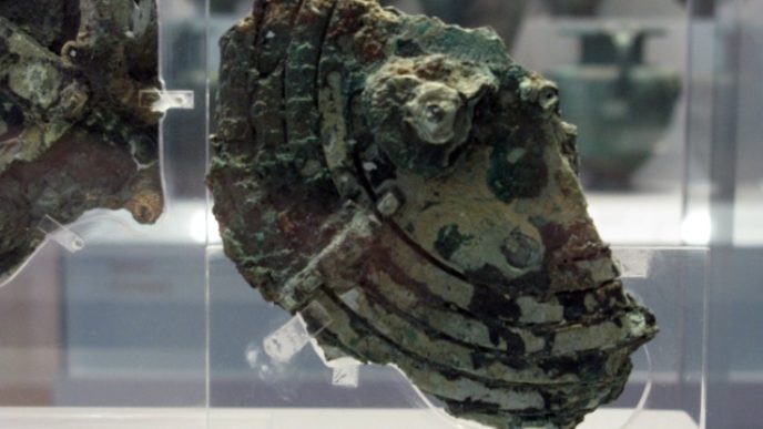 The_antikythera_mechanism_3471987204.jpg