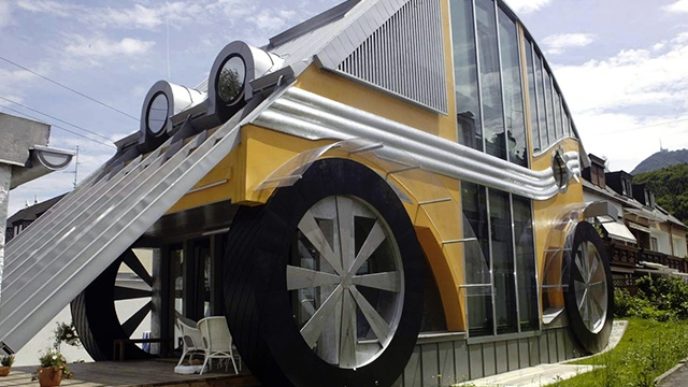 Weird houses 12.jpg