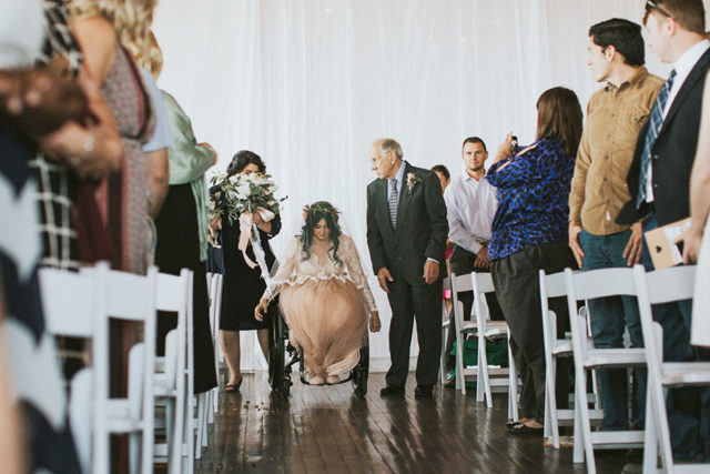 Paralyzed bride walks at wedding jaquie goncher 9 57b2ddc241394__880.jpg