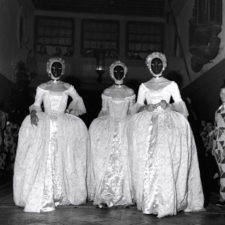 Scary vintage halloween creepy costumes 116 57fc8f218ccc4__605.jpg