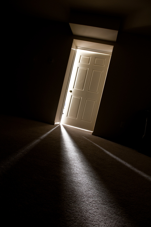 http://www.thinkstockphotos.com/search/#light in the scary house/f=CPIHVX/s=DynamicRank