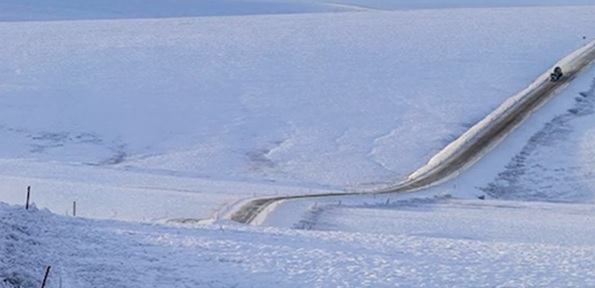 7. aljasska cesta dalton highway alebo hovorovo ice road .jpg