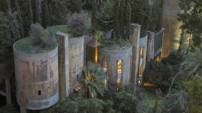 Cement factory renovation la fabrica ricardo bofill 58b3e6b8711f9__880.jpg