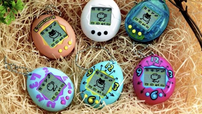 Tamagotchi 90s re released japan 8.jpg