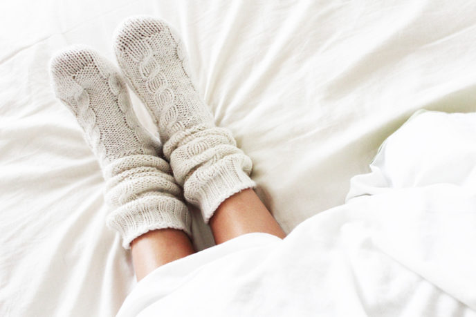 Ponožky, postel, spánok, oddych
