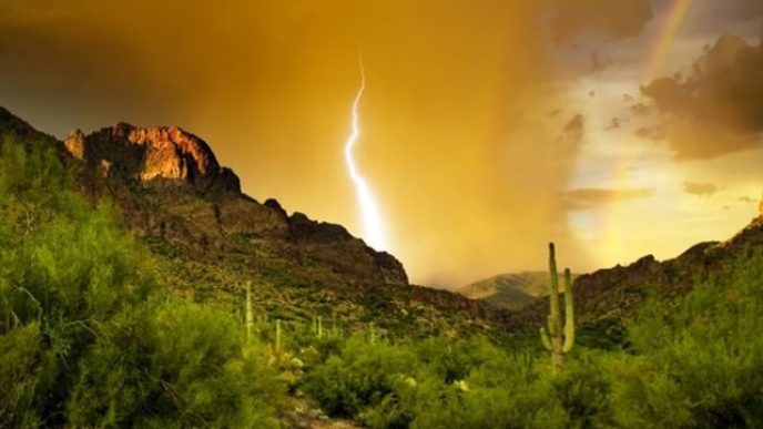 Superstition mountains 1.jpg