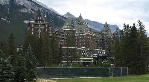 Banff springs hotel 500x277.jpg