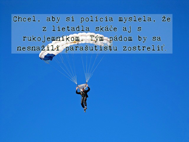Parachutist 2479220_640.jpg