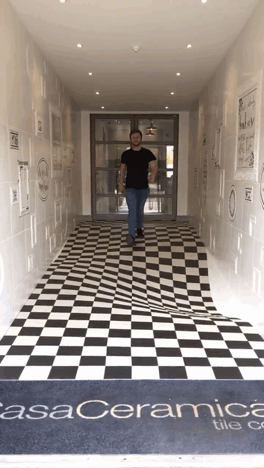 Wavy floor optical illusion casa ceramica 59ddf59da0582__700.gif