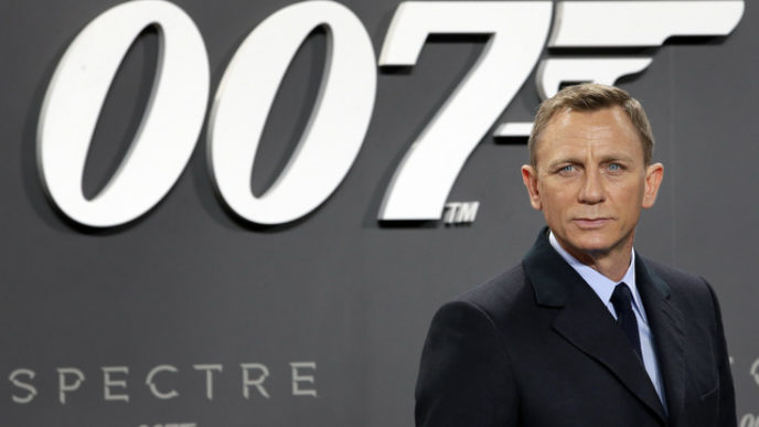 Daniel Craig