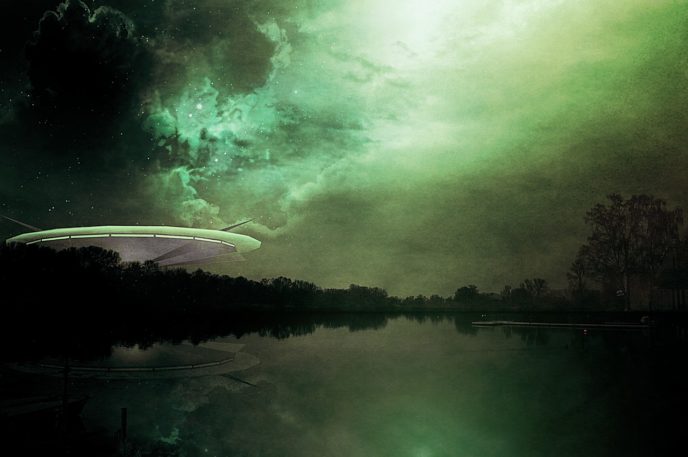 Http://maxpixel.freegreatpicture.com/Futuristic Alien Science Fiction Ufo Cover 1819026