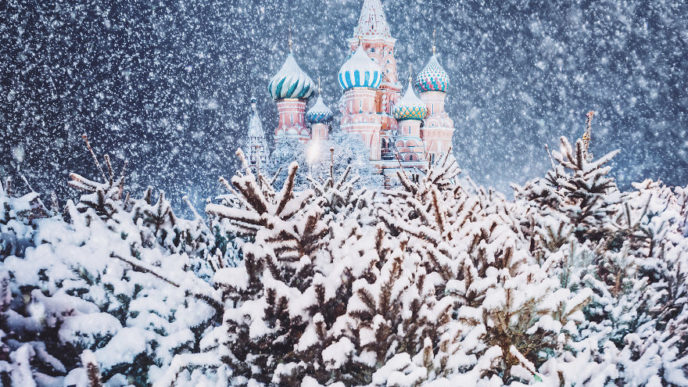 Moscow during a snowfall really looks magically 5a794e4c415c3__880.jpg