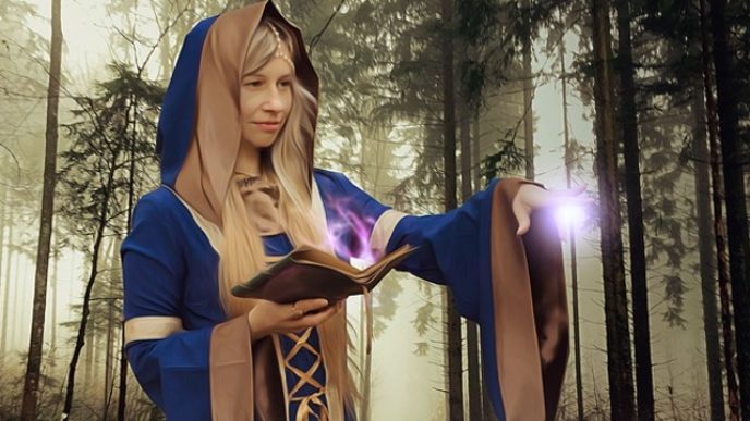 Sorceress 2980452_640.jpg