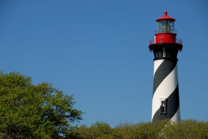 Http://www.publicdomainpictures.net/pictures/90000/velka/st augustine lighthouse 140344226189A.jpg