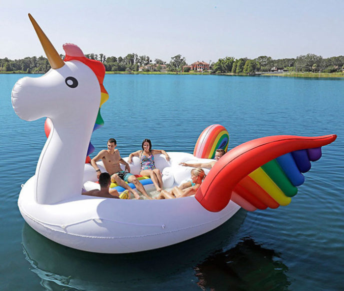Giant rainbow unicorn pool float sams club 5aa655439299c__700.jpg