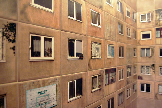 Wc for architects wall tiles decorated photos neighbors windows gyva grafika1 5aaa272e7b7f5__880.jpg