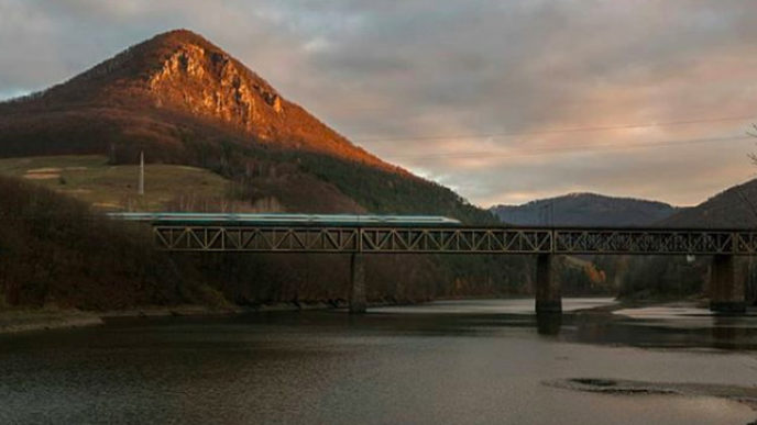 Sni mka obrazovky 2018 05 23 oa12.37.58.jpg