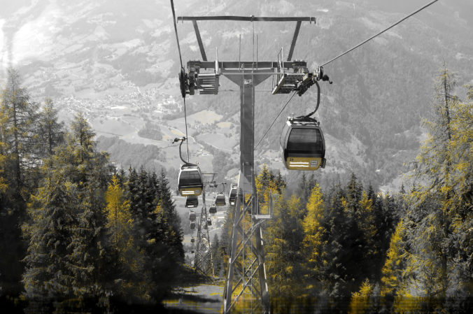 Cable car leads into the valley