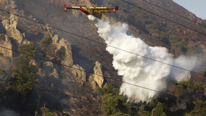 244230_italy_wildfires_40776 640x420.jpg