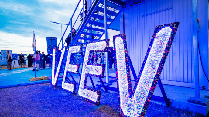 Veev titulka_foto pmi.jpg
