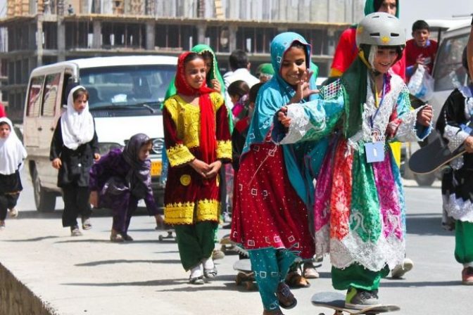 Sloboda cez skejtbord: Dobrovoľník vracia Afgáncom detstvo