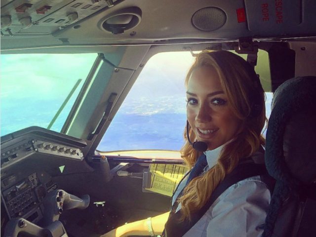 Pilot Alejandra Manríquez má viac ako 72k sledovateľov Instagram