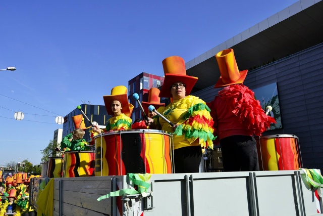 sprievod karneval v riu univerzitne dni 2015 (10)