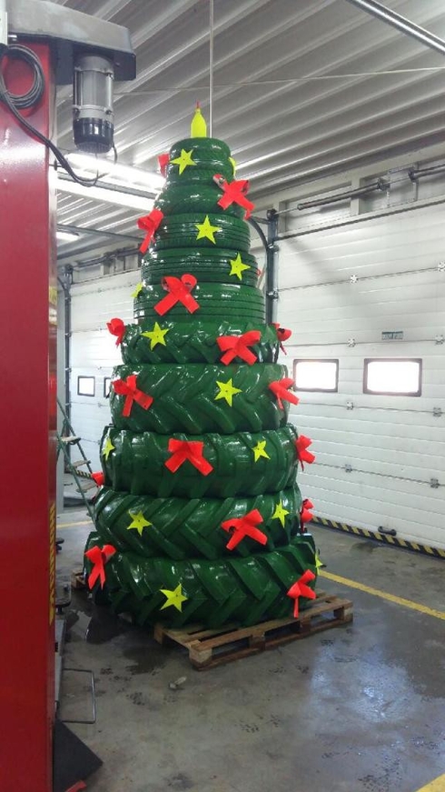 Vianočný stromček z pneumatík