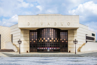 DAB, Divadlo Andreja Bagara